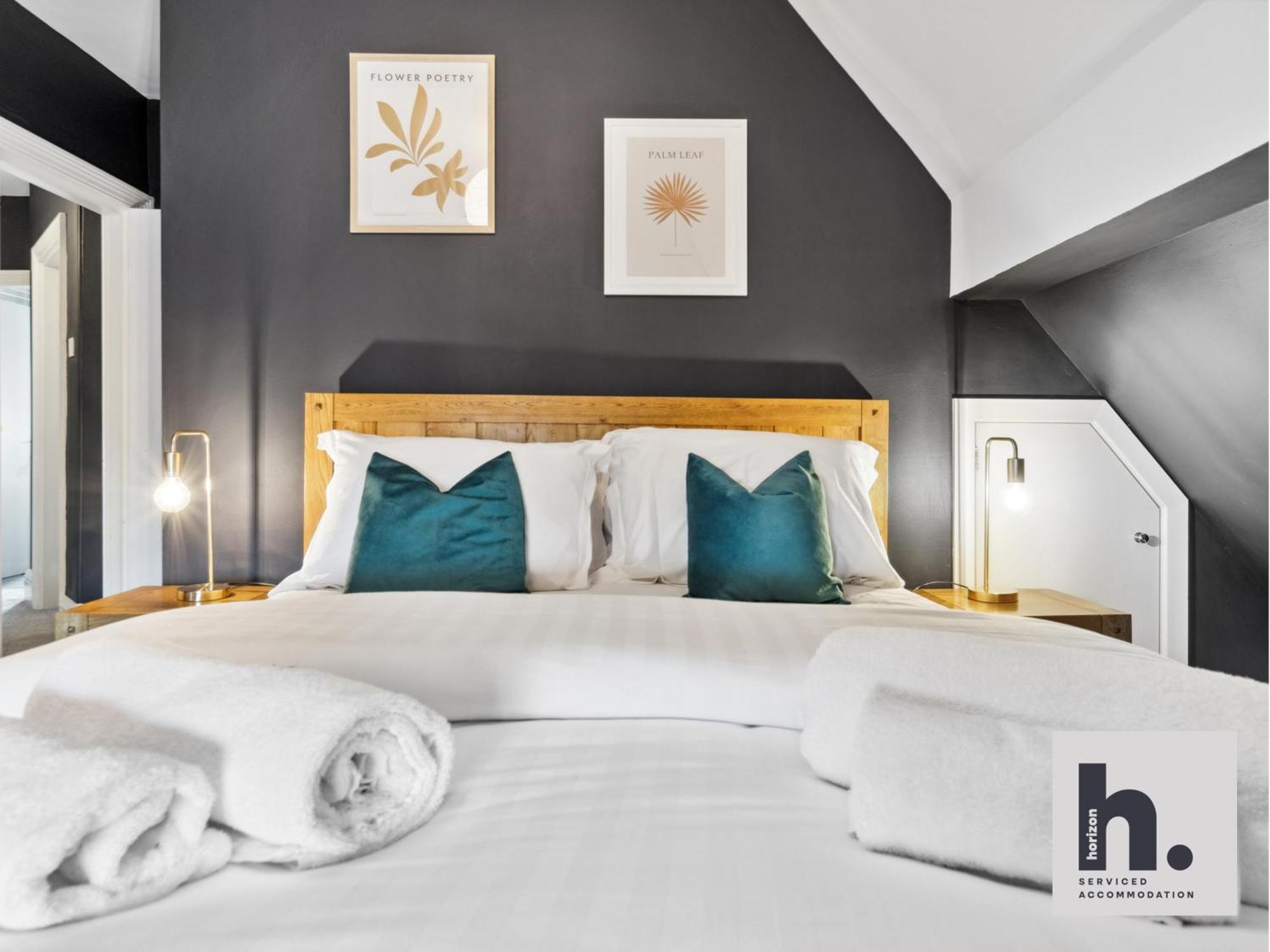 Free Parking - Penthouse - Business Stays - Relocating - St Harrogate Extérieur photo