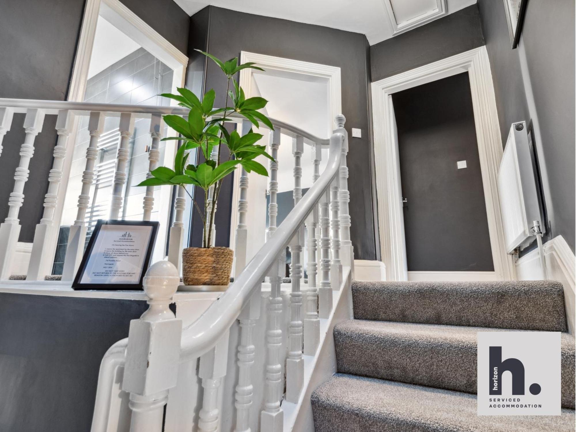 Free Parking - Penthouse - Business Stays - Relocating - St Harrogate Extérieur photo